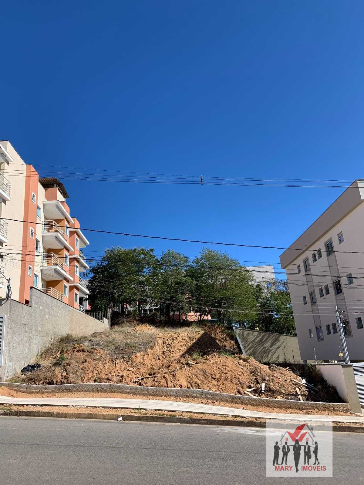Terreno à venda no bairro Centreville - Poços de Caldas/MG