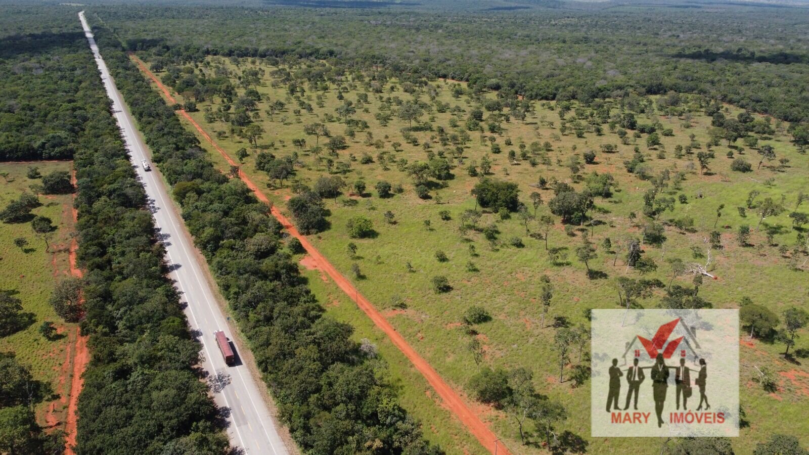 Fazenda à venda no bairro Centro - Felixlândia/MG