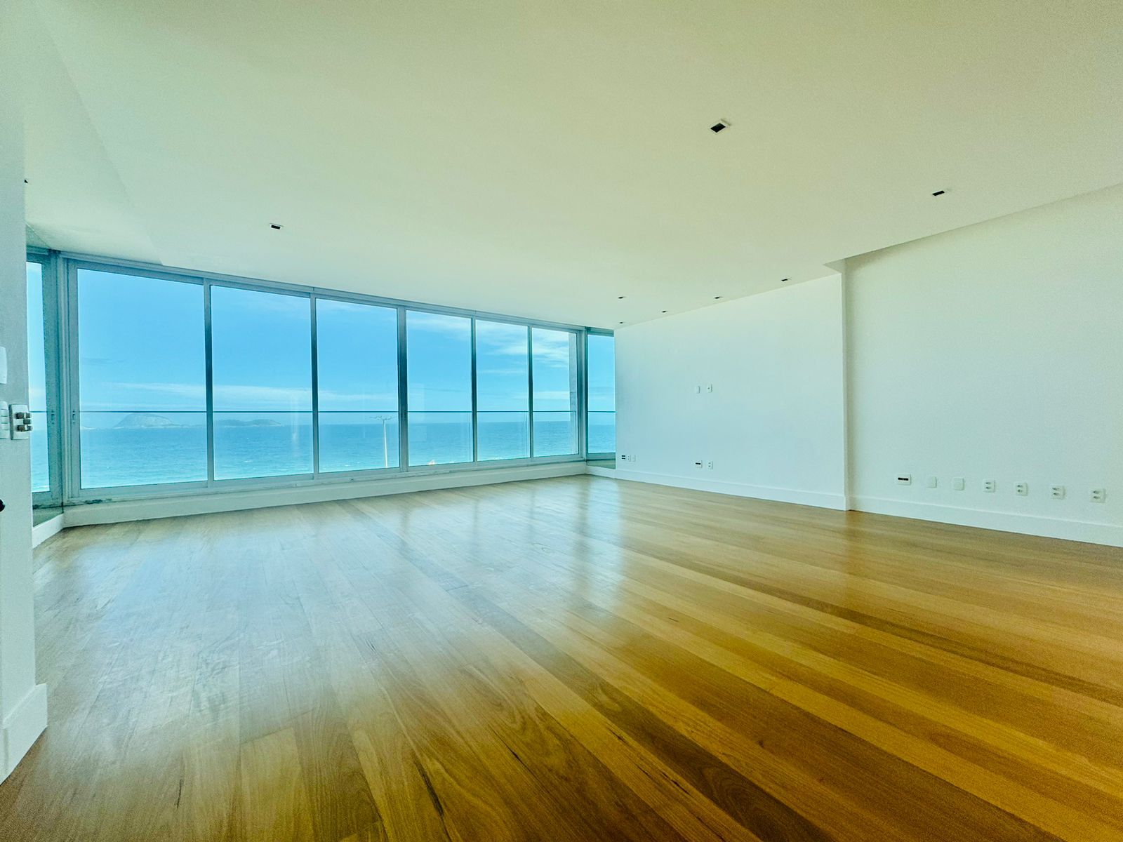 Cob Ipanema Praia Vieira Souto 300M² — pronto para morar no Praia Vieira Souto