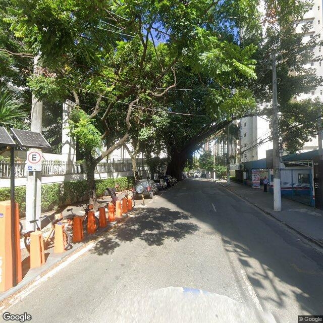 Imagem estática do "Street View" da localização