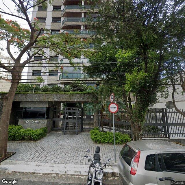 Imagem estática do "Street View" da localização