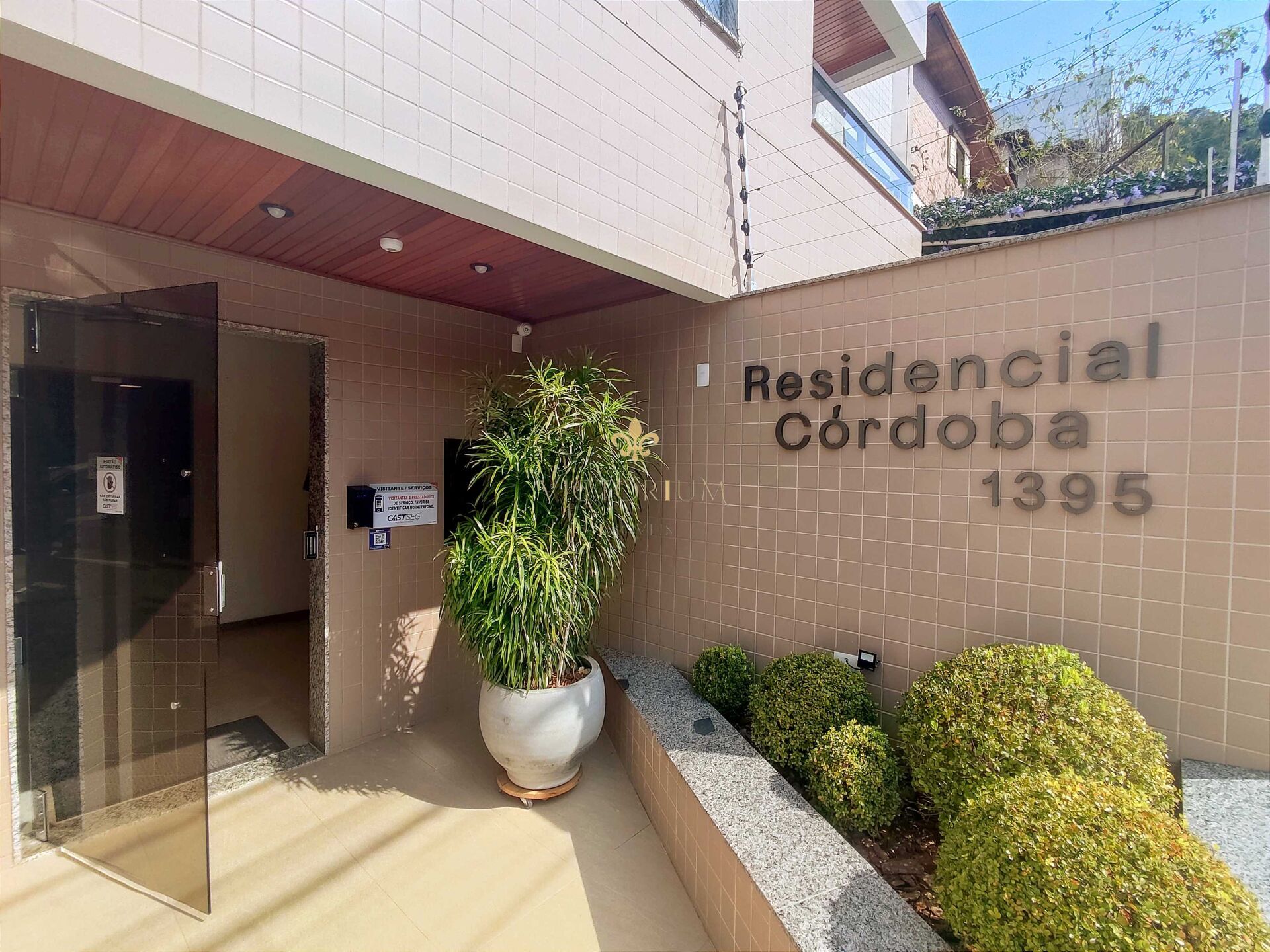 Apartamento à venda com 2 quartos, 54m² - Foto 2