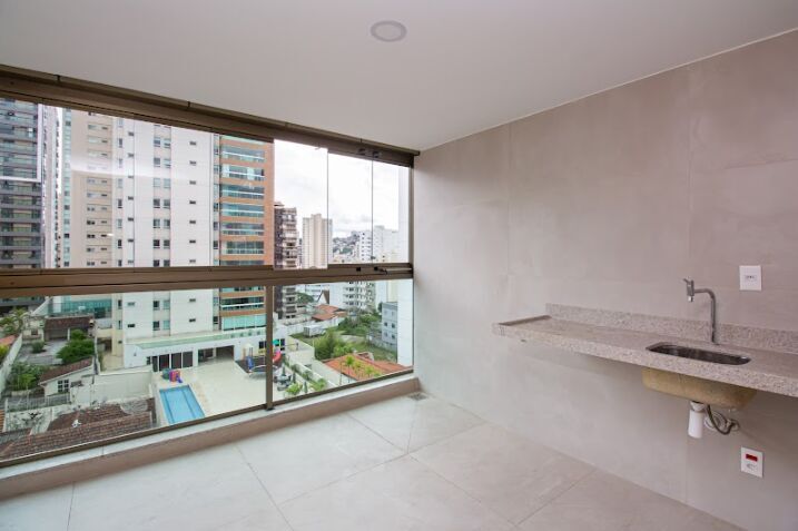 Apartamento à venda com 3 quartos, 107m² - Foto 2