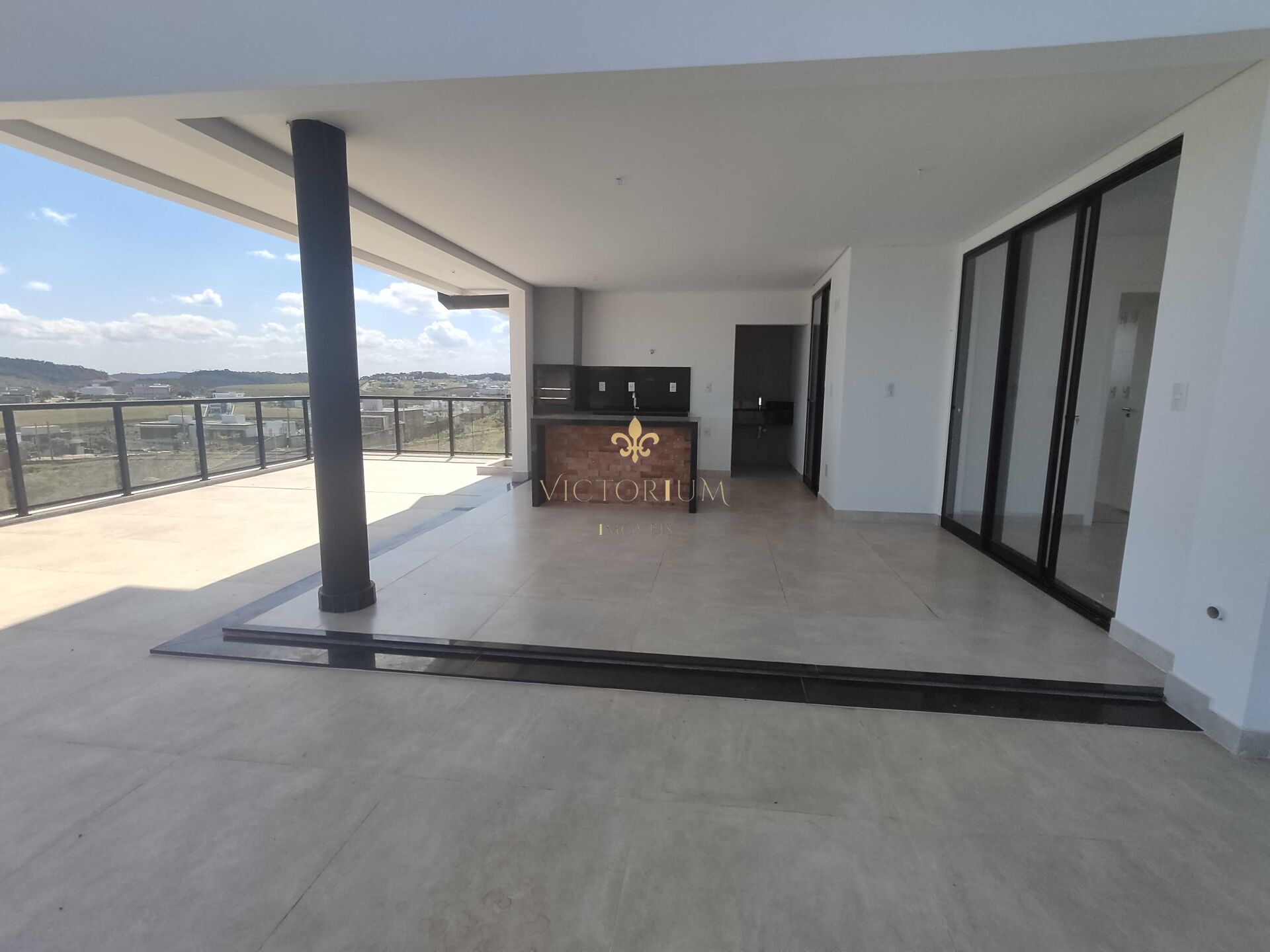 Casa de Condomínio à venda com 4 quartos, 350m² - Foto 3