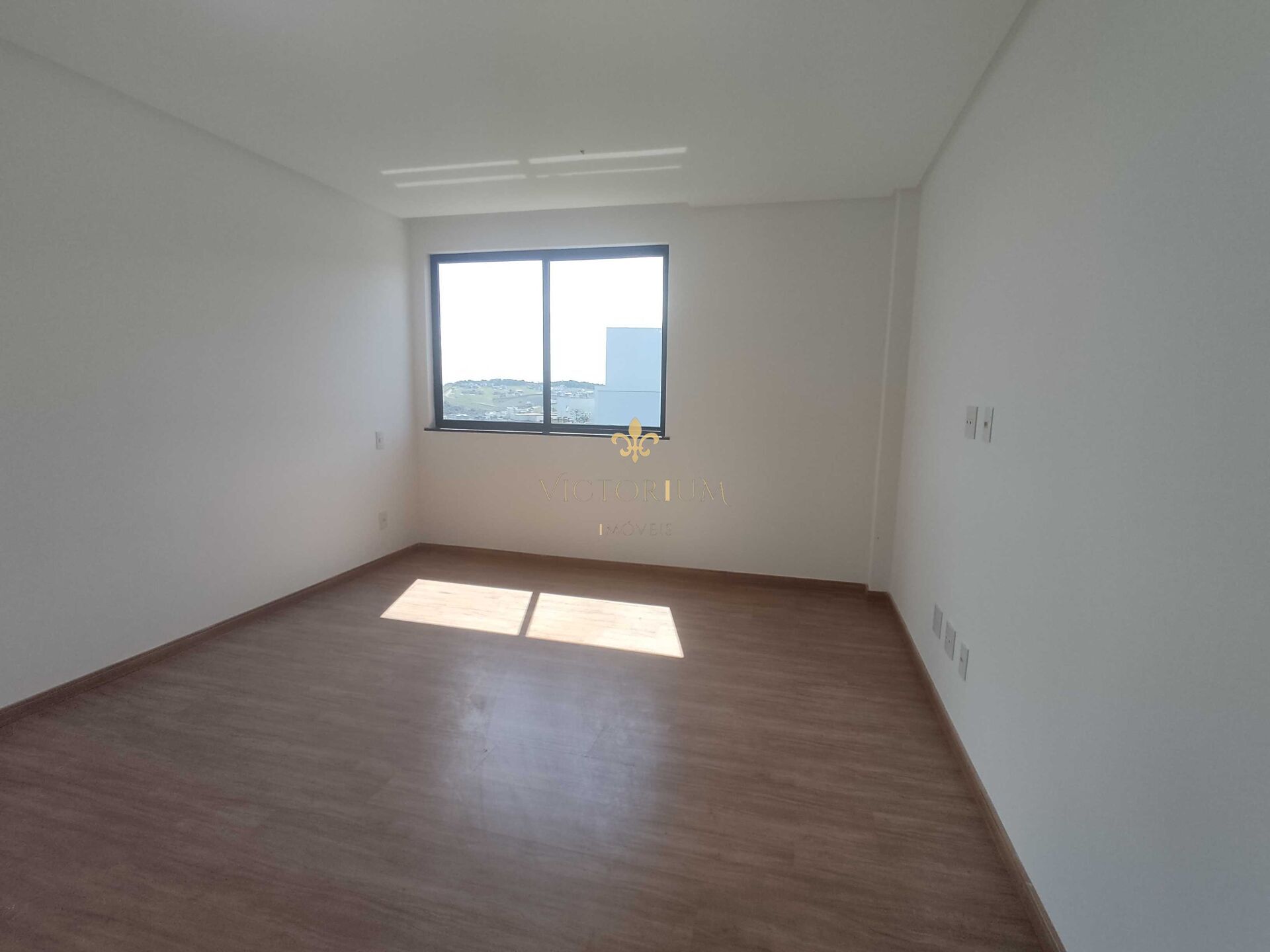 Casa de Condomínio à venda com 4 quartos, 350m² - Foto 26