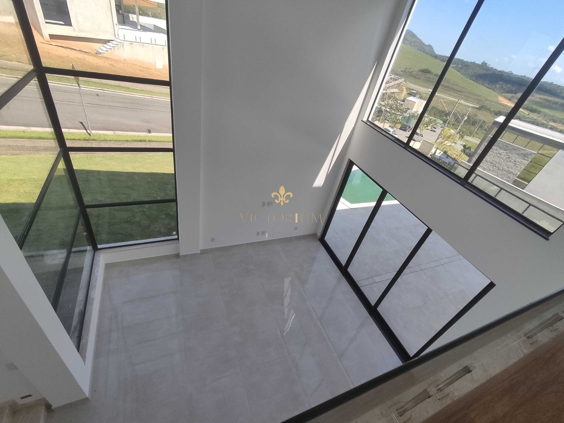 Casa de Condomínio à venda com 4 quartos, 350m² - Foto 18