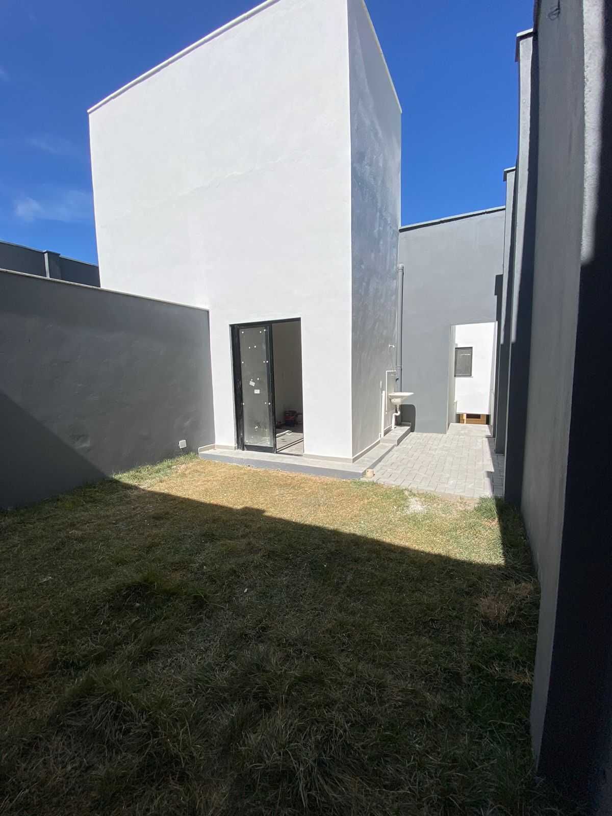 Casa à venda com 2 quartos, 100m² - Foto 18