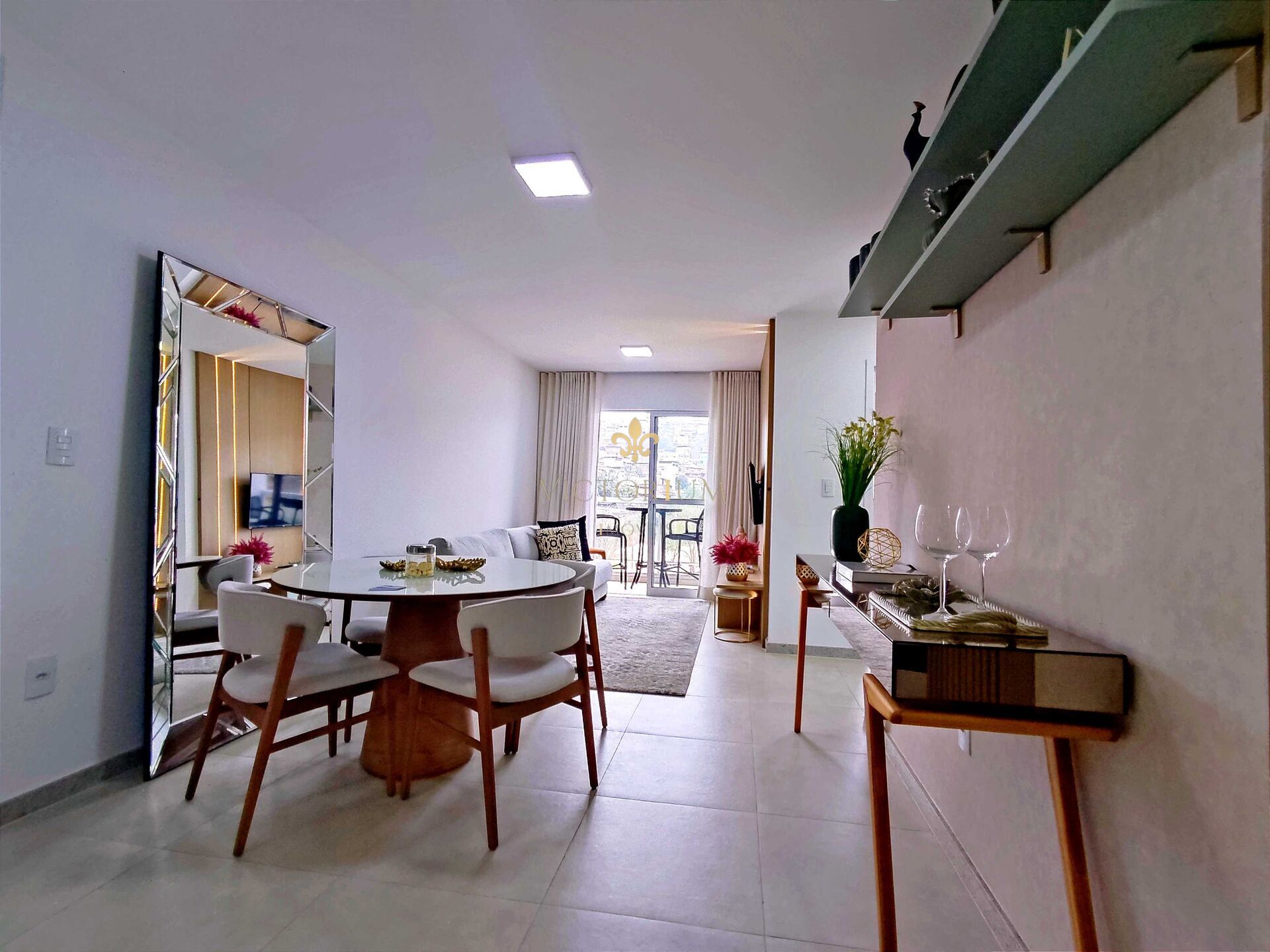 Apartamento à venda com 2 quartos, 56m² - Foto 1