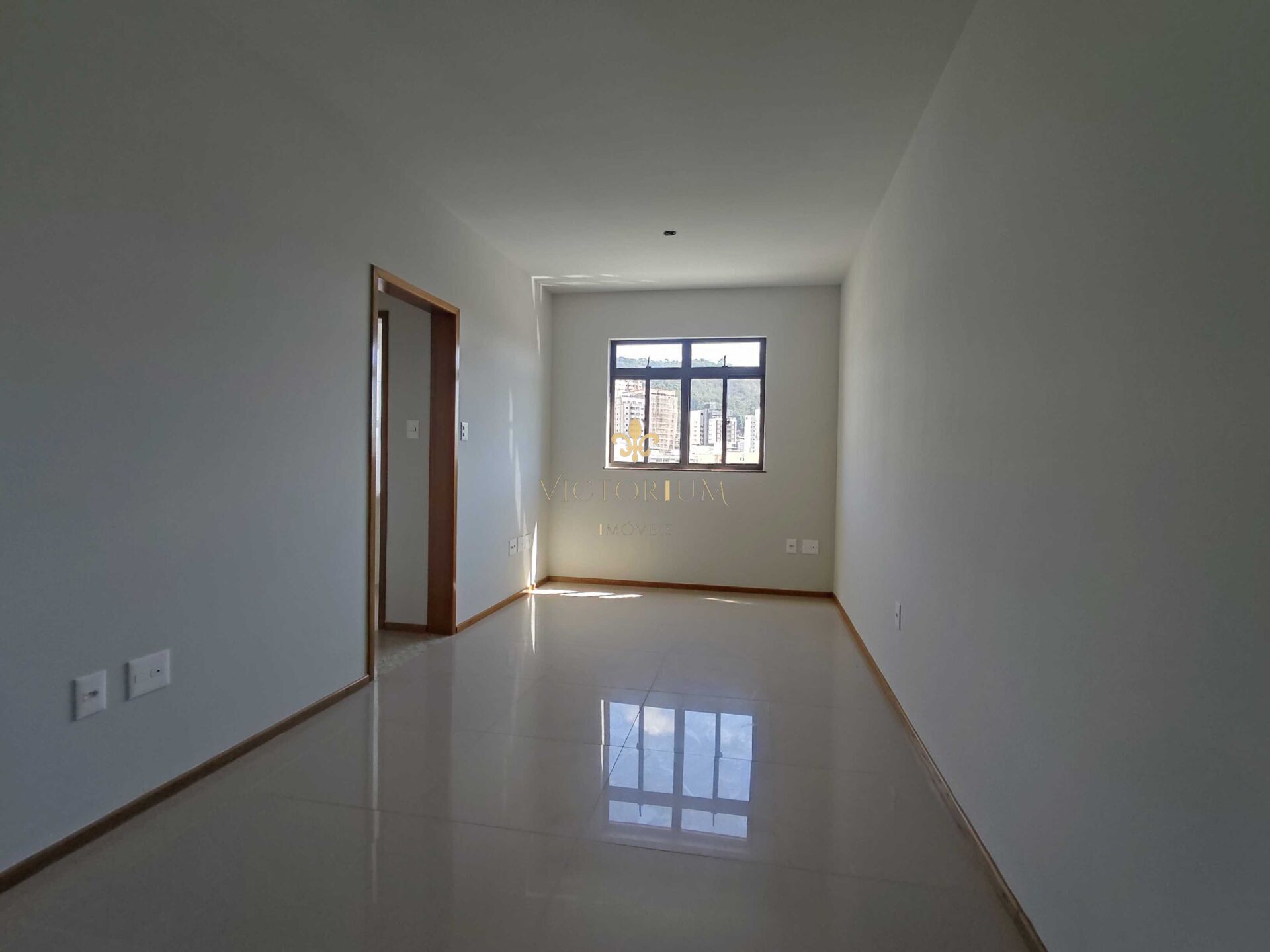 Apartamento à venda com 2 quartos, 56m² - Foto 1