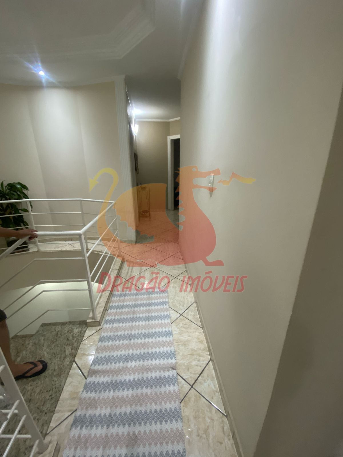 Casa, 4 quartos, 230 m² - Foto 13