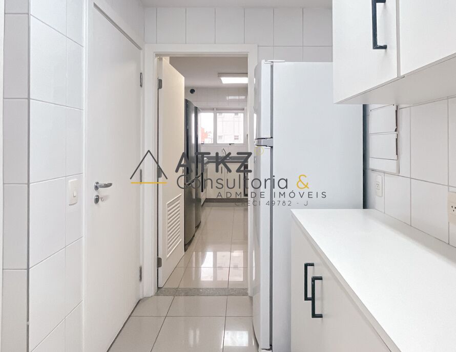 Apartamento para alugar com 4 quartos, 245m² - Foto 17