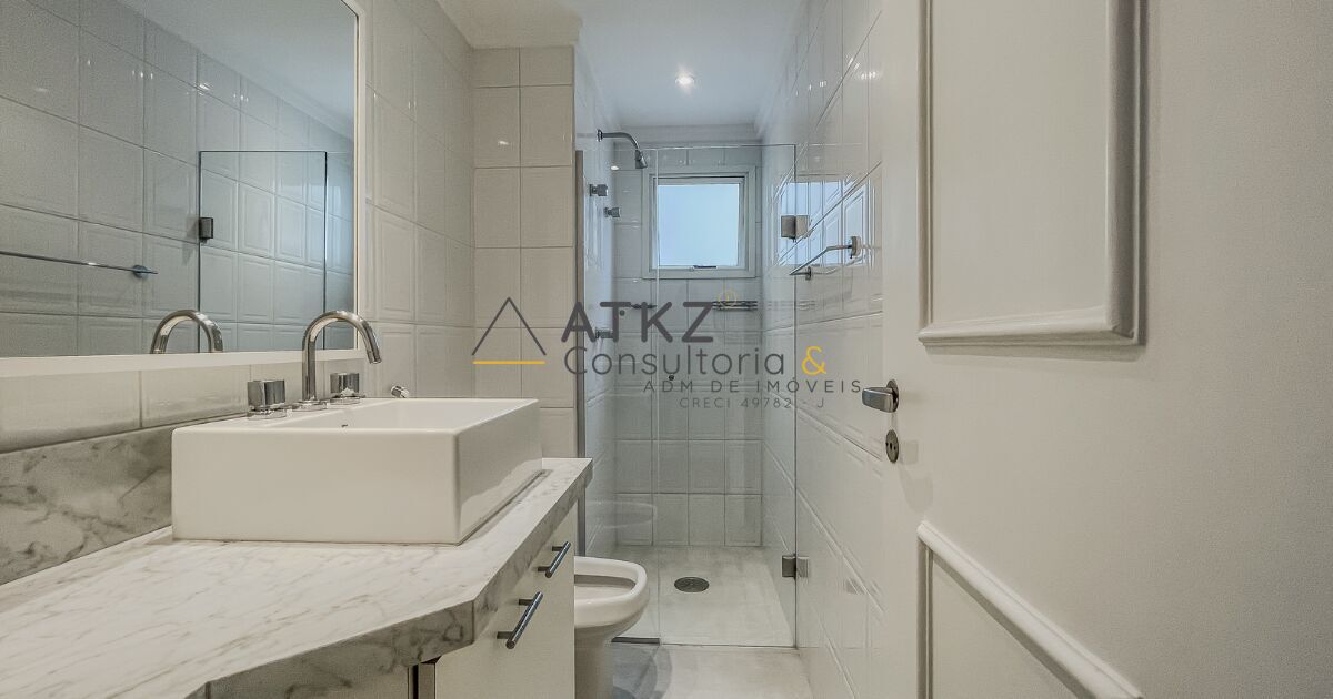 Apartamento para alugar com 3 quartos, 130m² - Foto 16