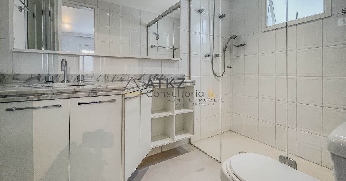 Apartamento para alugar com 3 quartos, 130m² - Foto 22