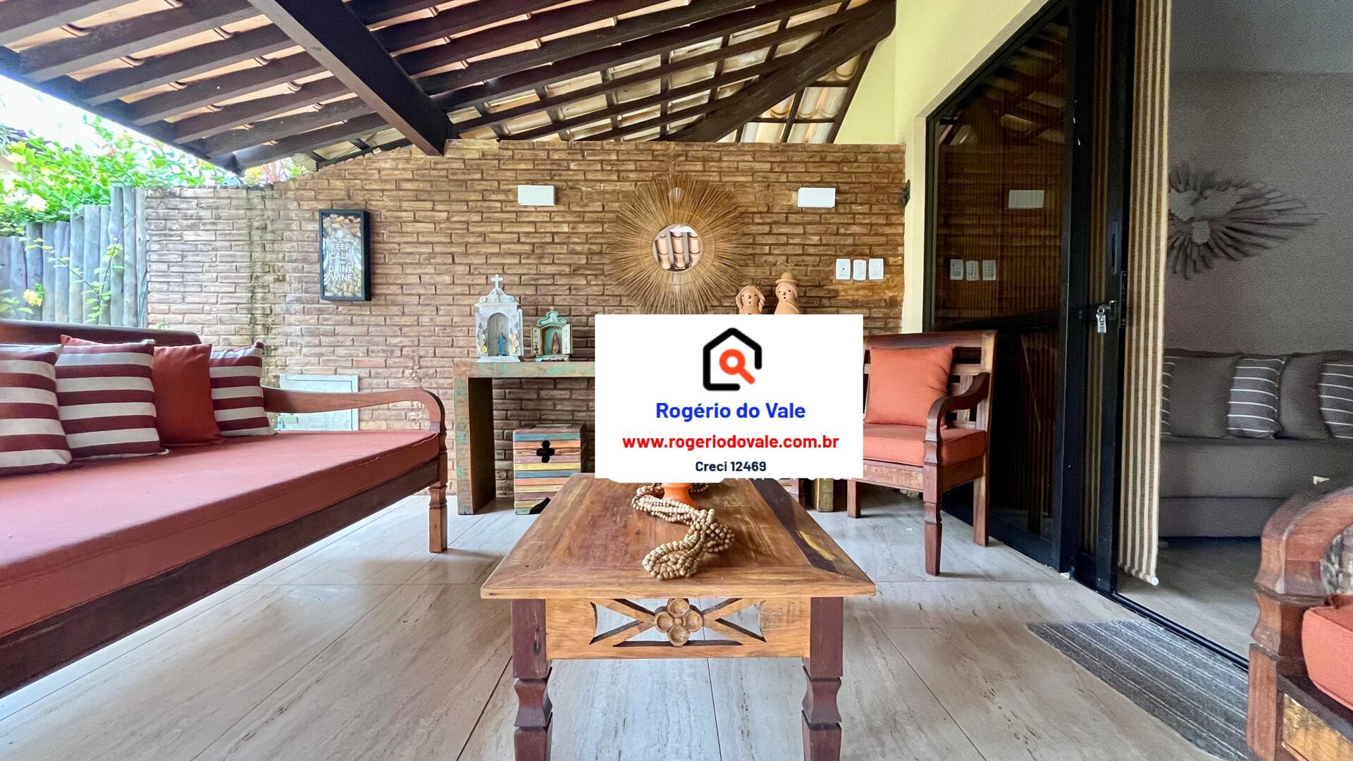 Casa de Condomínio à venda com 3 quartos, 120m² - Foto 2