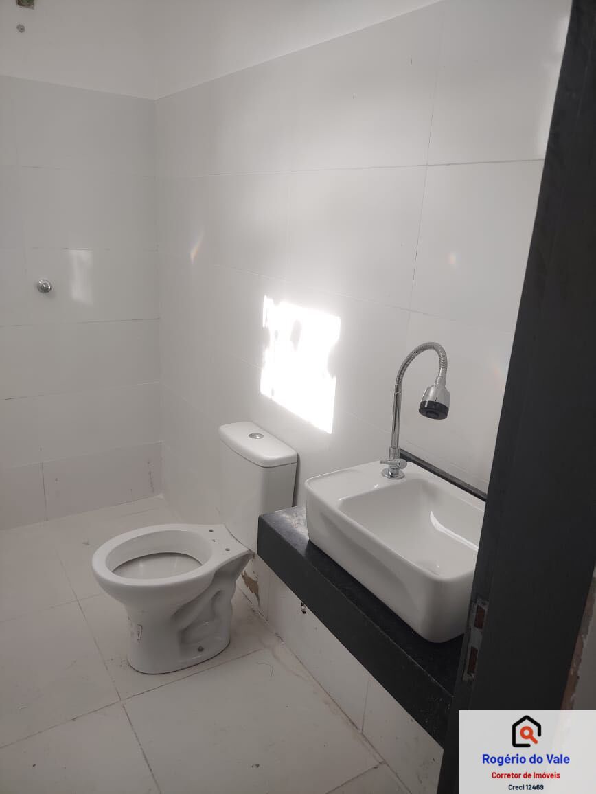 Casa à venda com 2 quartos, 90m² - Foto 12