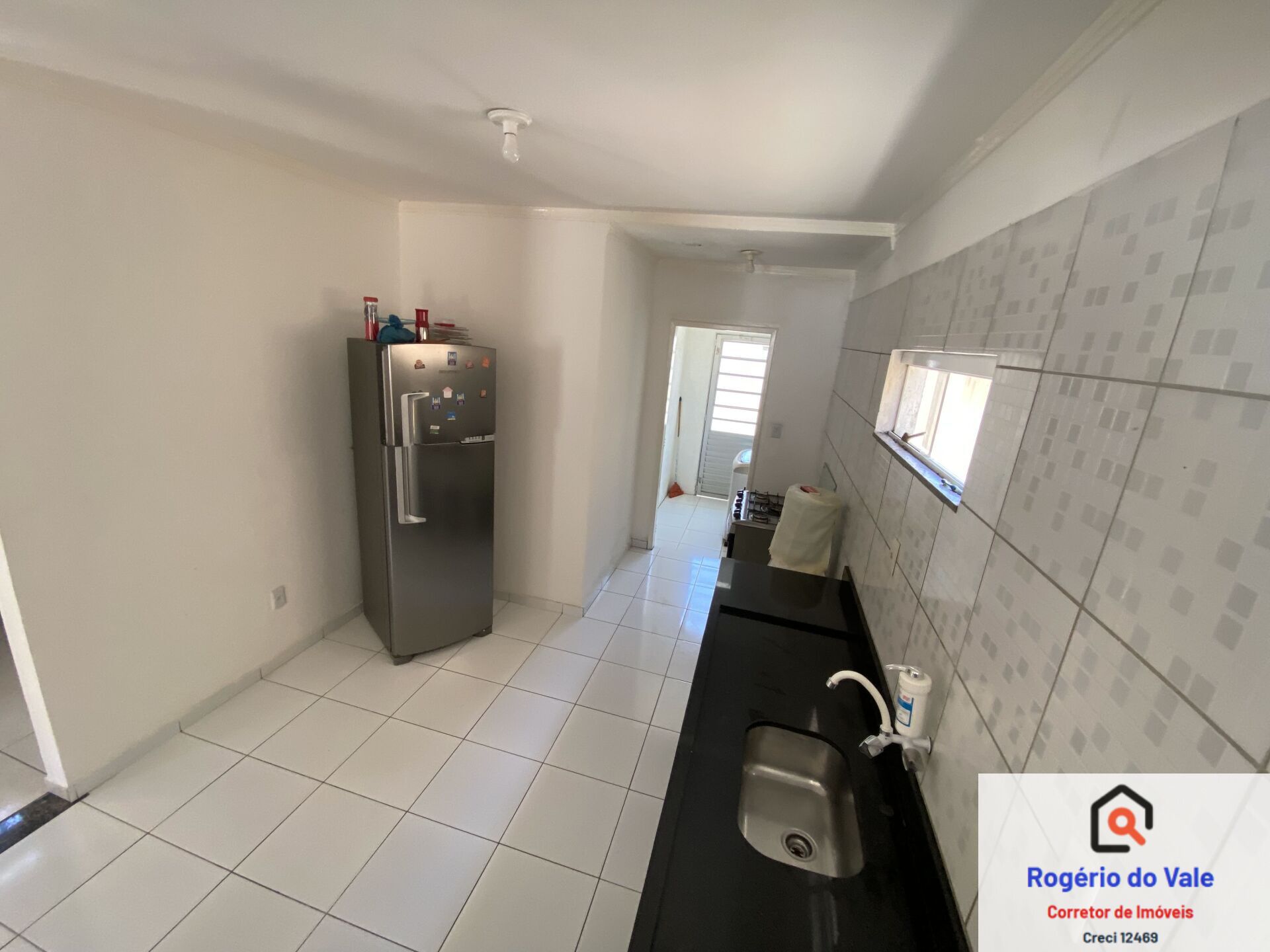 Casa de Condomínio à venda com 4 quartos, 300m² - Foto 15