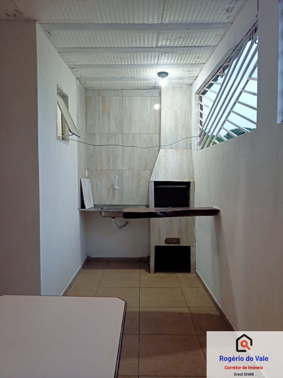 Casa de Condomínio à venda com 4 quartos, 100m² - Foto 11