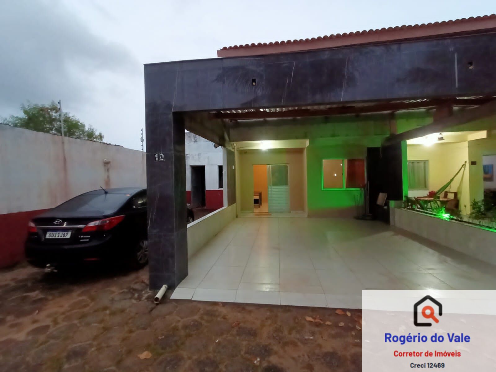 Casa de Condomínio à venda com 4 quartos, 100m² - Foto 2