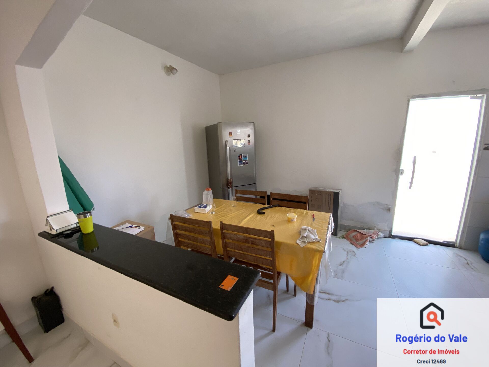 Casa à venda com 2 quartos, 120m² - Foto 8