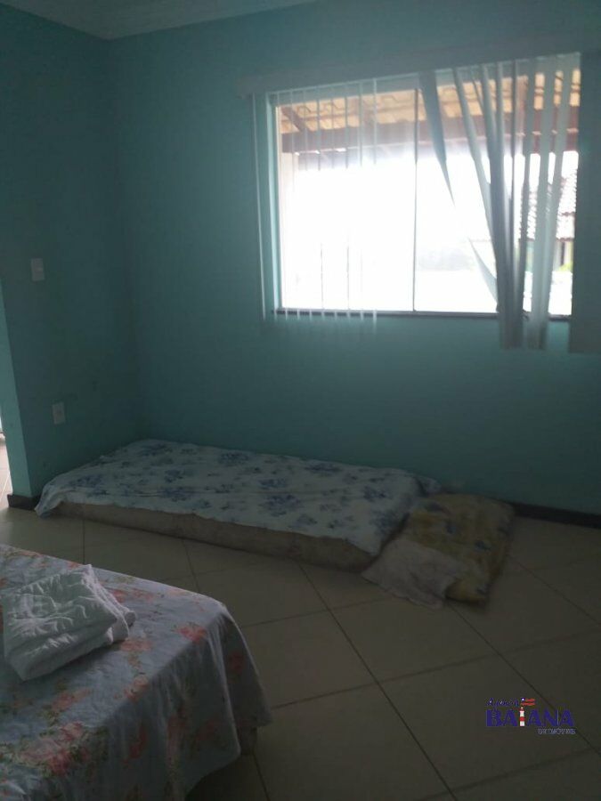 Casa de Condomínio para alugar com 4 quartos, 250m² - Foto 9