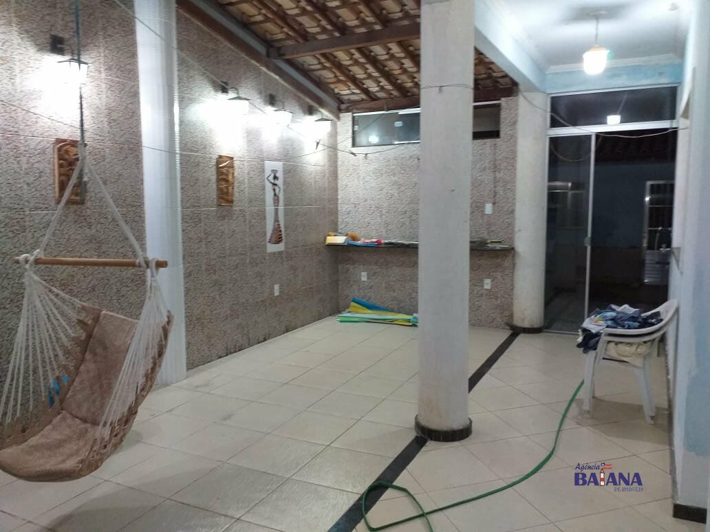 Casa de Condomínio para alugar com 4 quartos, 250m² - Foto 5