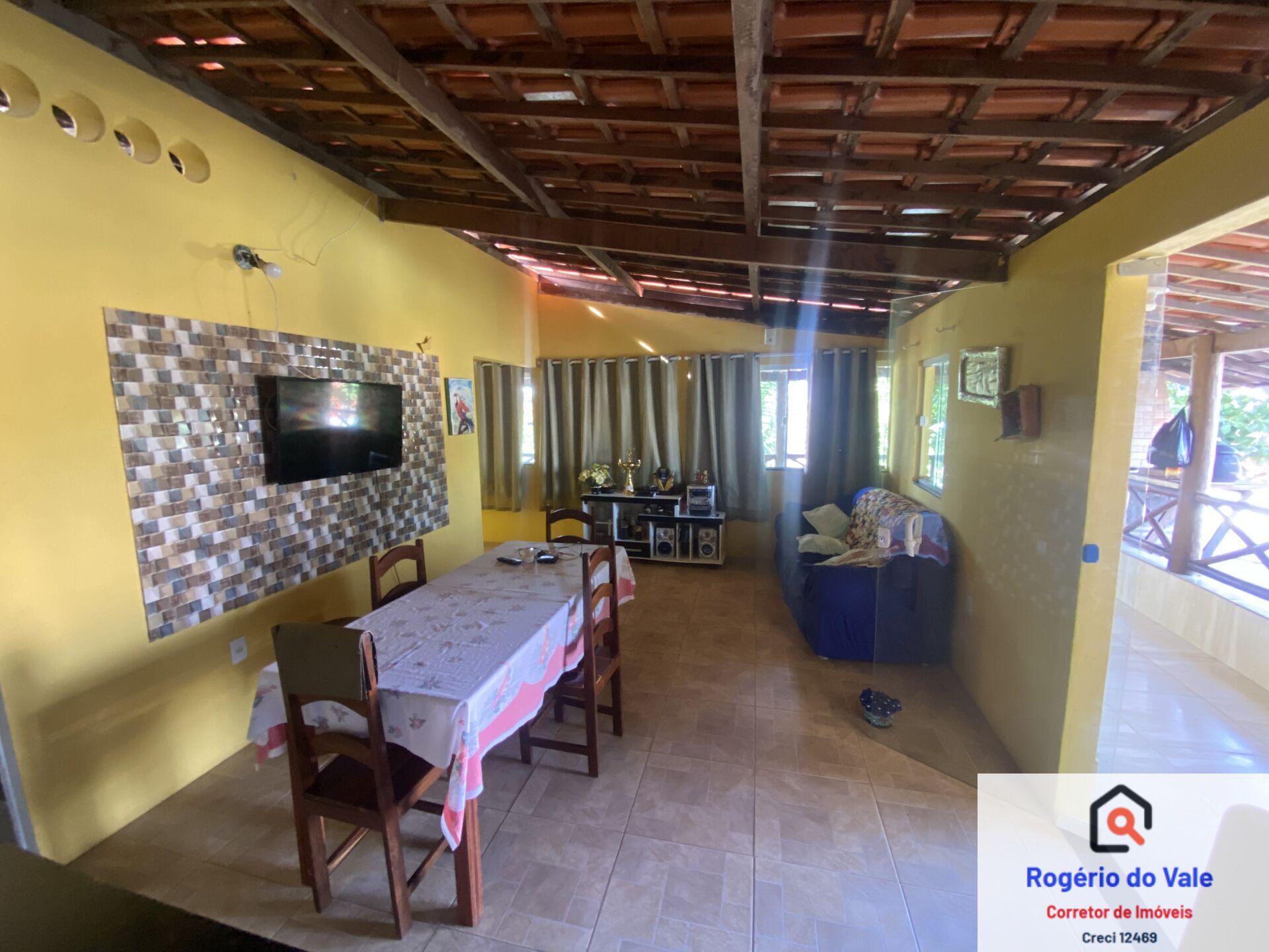 Casa à venda com 6 quartos, 170m² - Foto 4