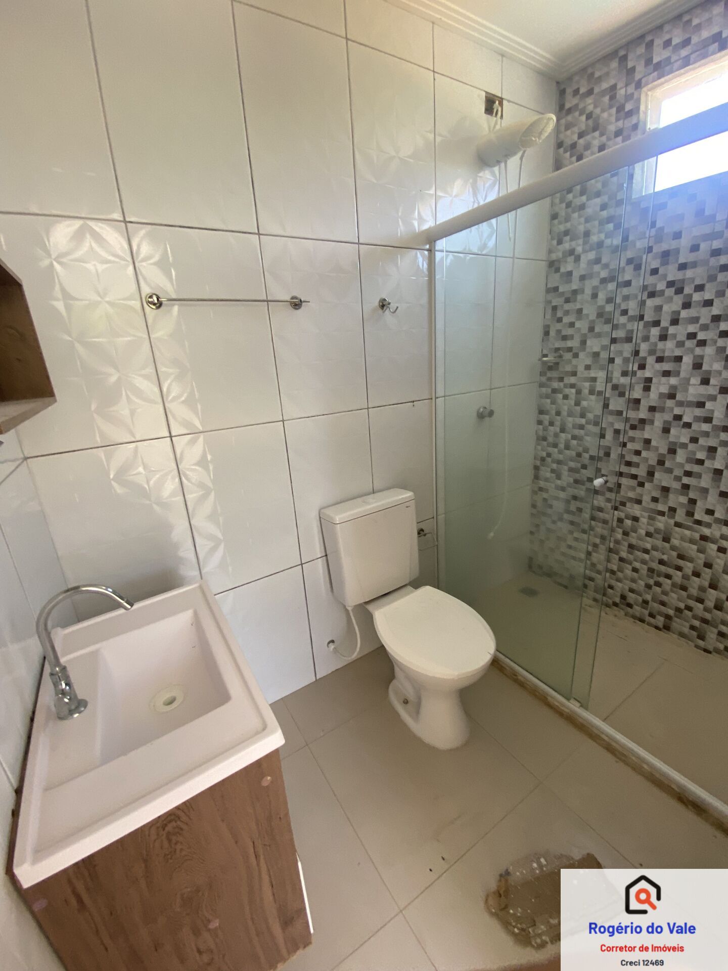 Casa de Condomínio à venda com 5 quartos, 215m² - Foto 18