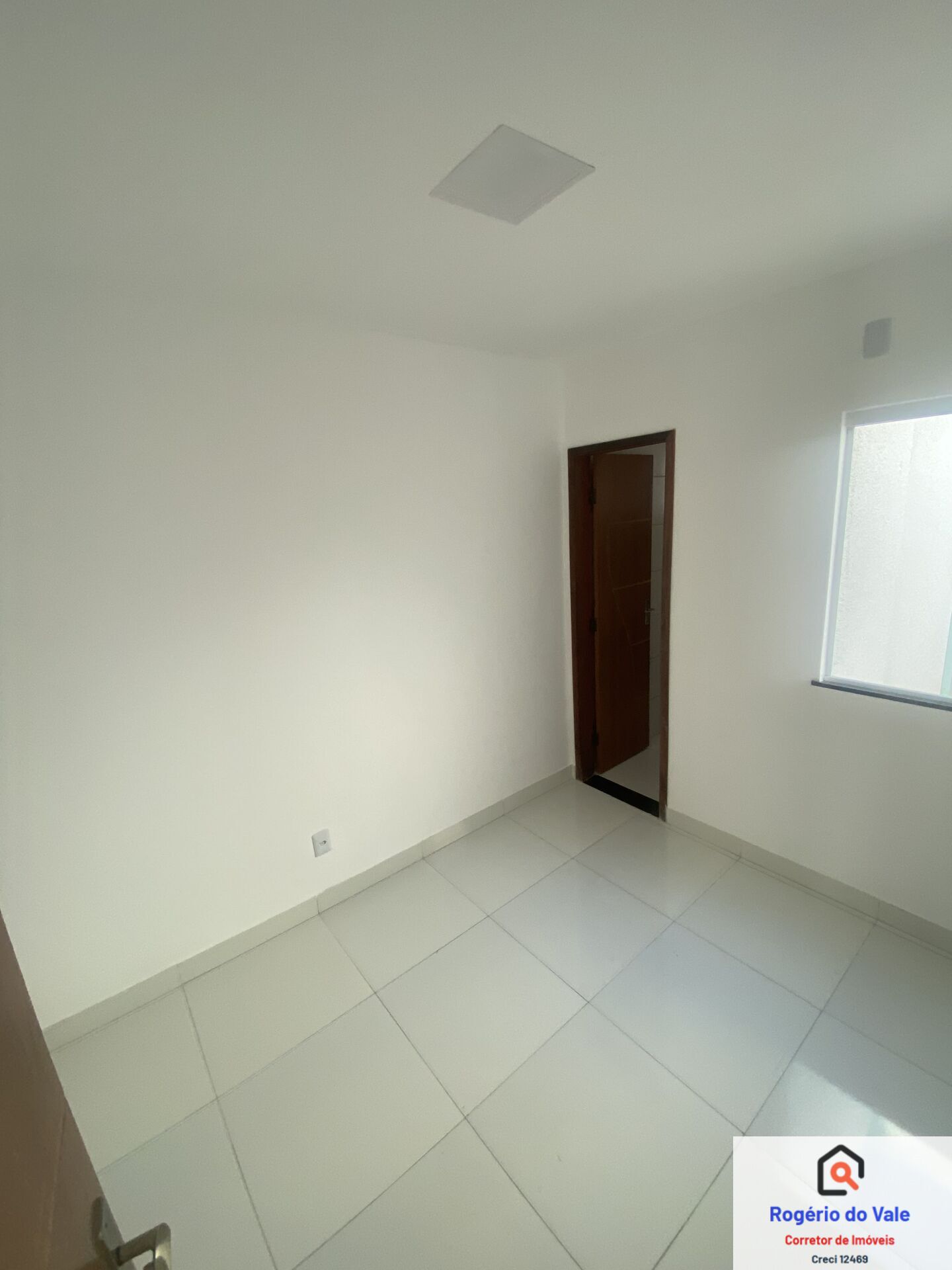 Casa à venda com 2 quartos, 80m² - Foto 8