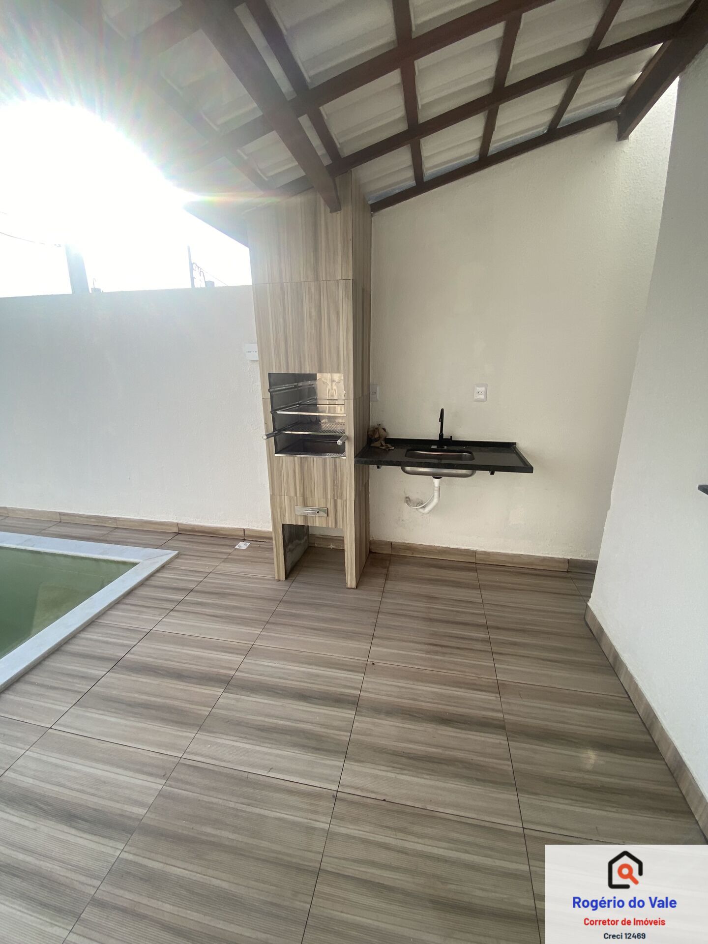 Casa à venda com 2 quartos, 80m² - Foto 14