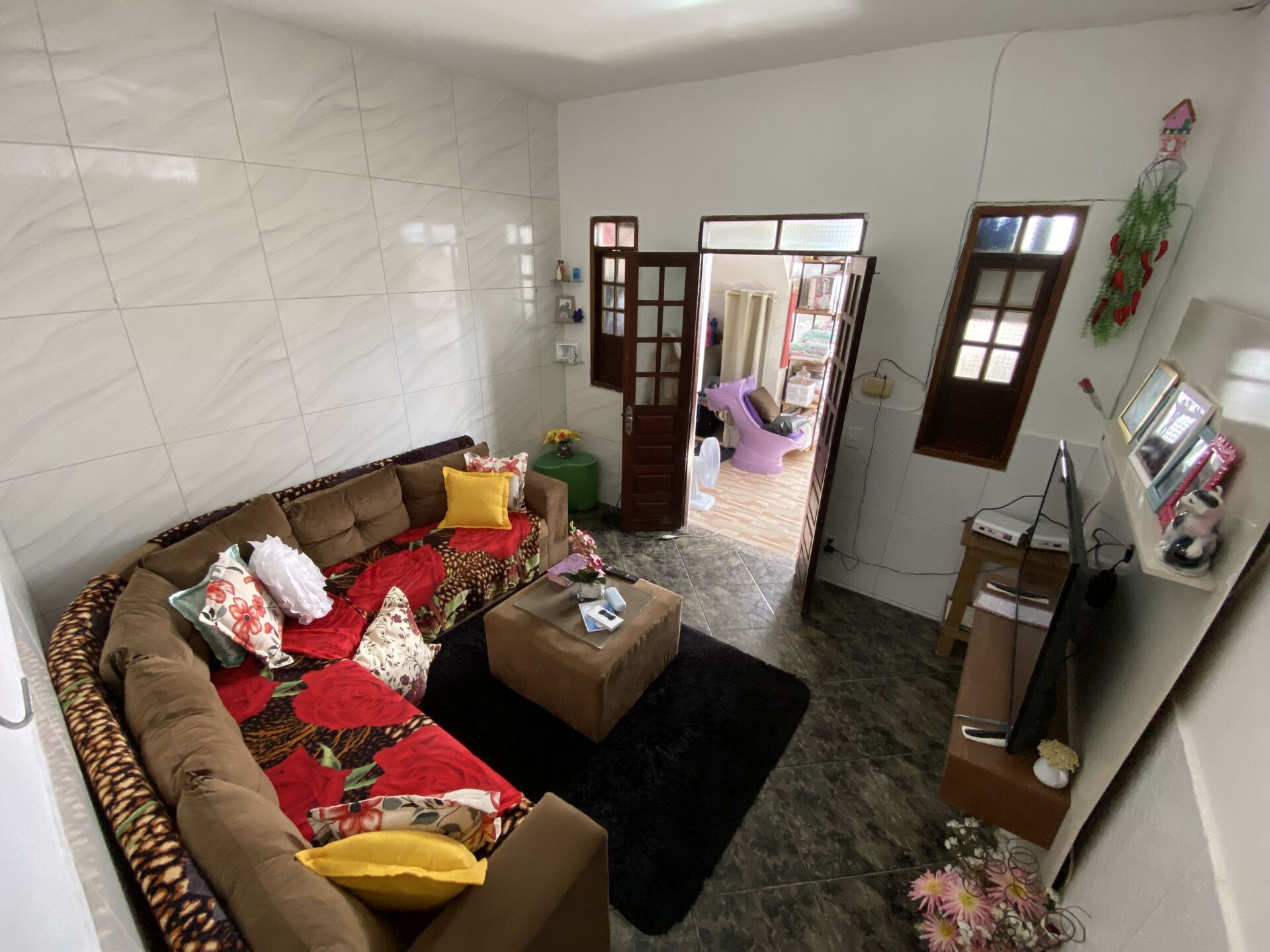 Casa à venda com 3 quartos, 65m² - Foto 1