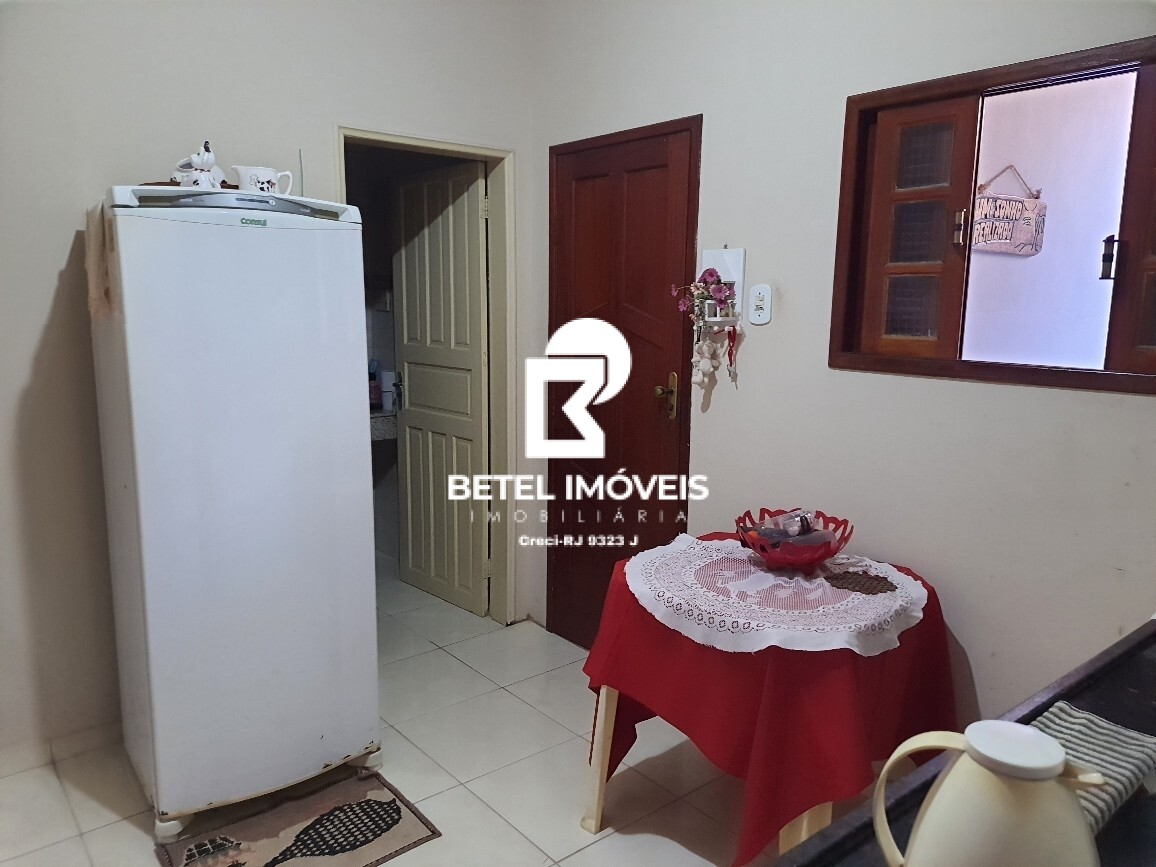 Casa à venda com 3 quartos, 320m² - Foto 16