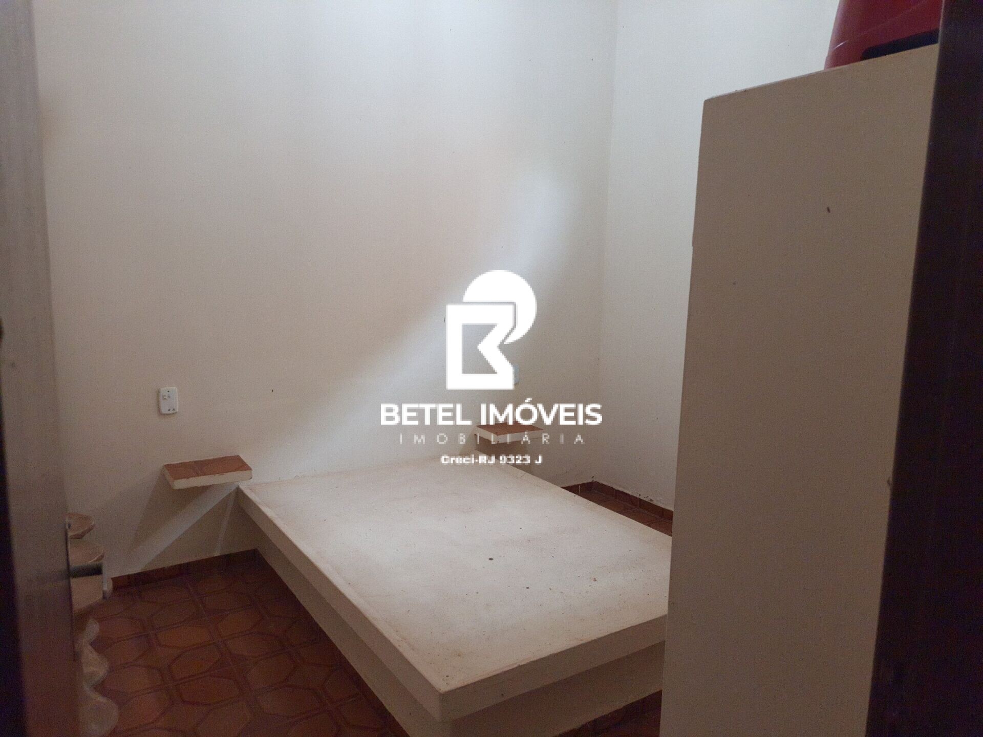 Casa à venda com 3 quartos, 360m² - Foto 13