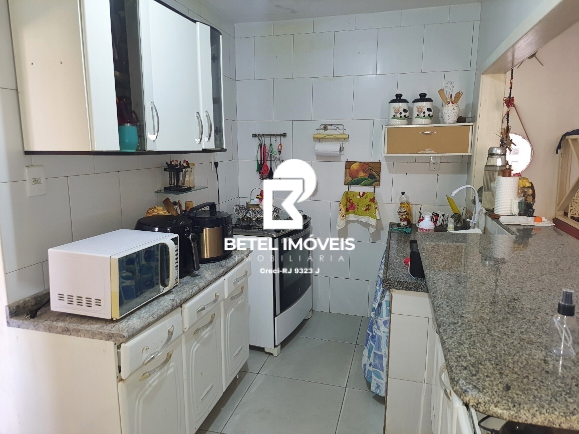 Casa à venda com 3 quartos, 180m² - Foto 4