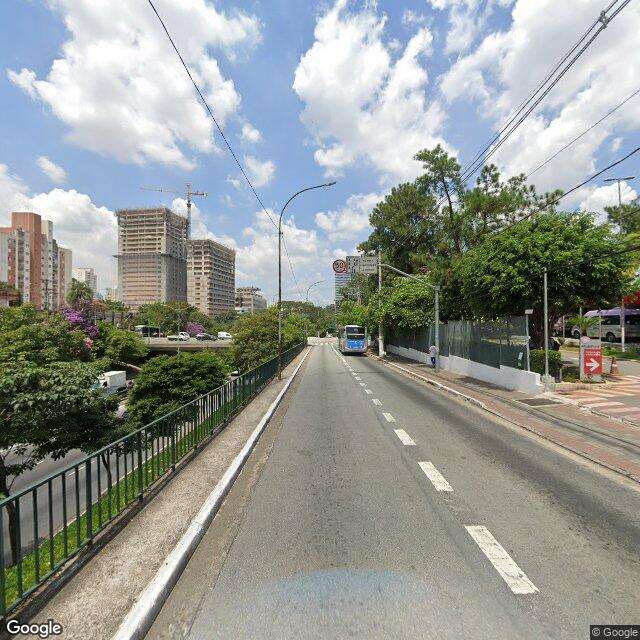 Imagem estática do "Street View" da localização