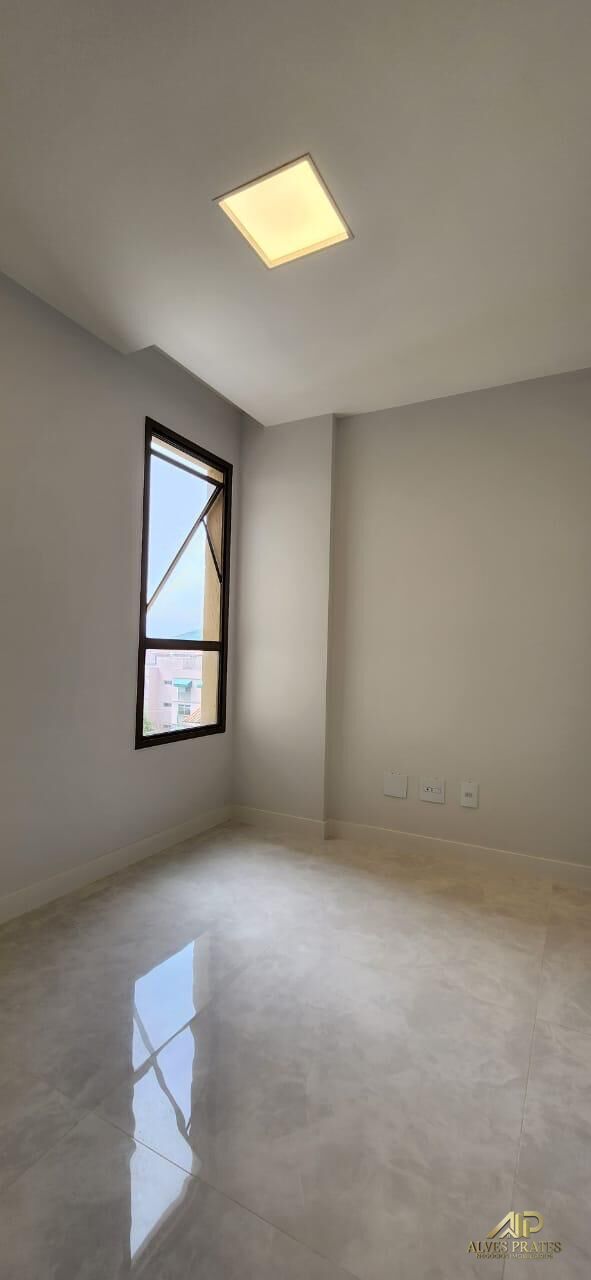 Apartamento à venda com 2 quartos, 80m² - Foto 5