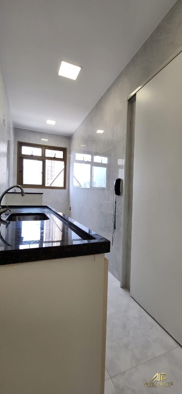 Apartamento à venda com 2 quartos, 80m² - Foto 11