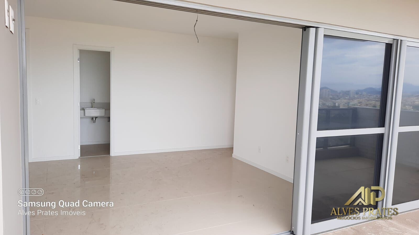 Apartamento à venda com 4 quartos, 147m² - Foto 6