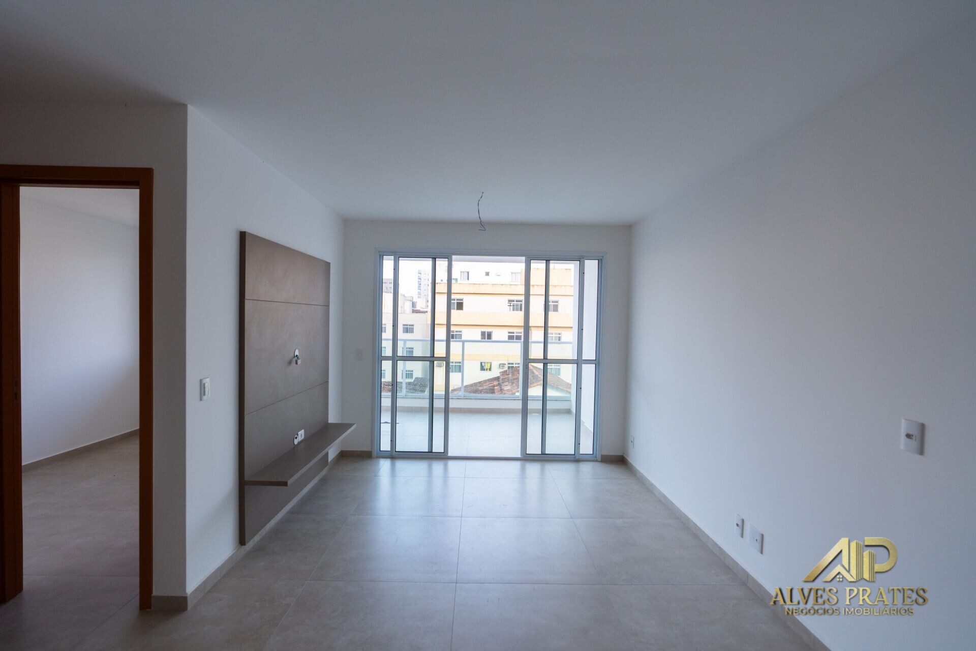 Apartamento à venda com 2 quartos, 80m² - Foto 8