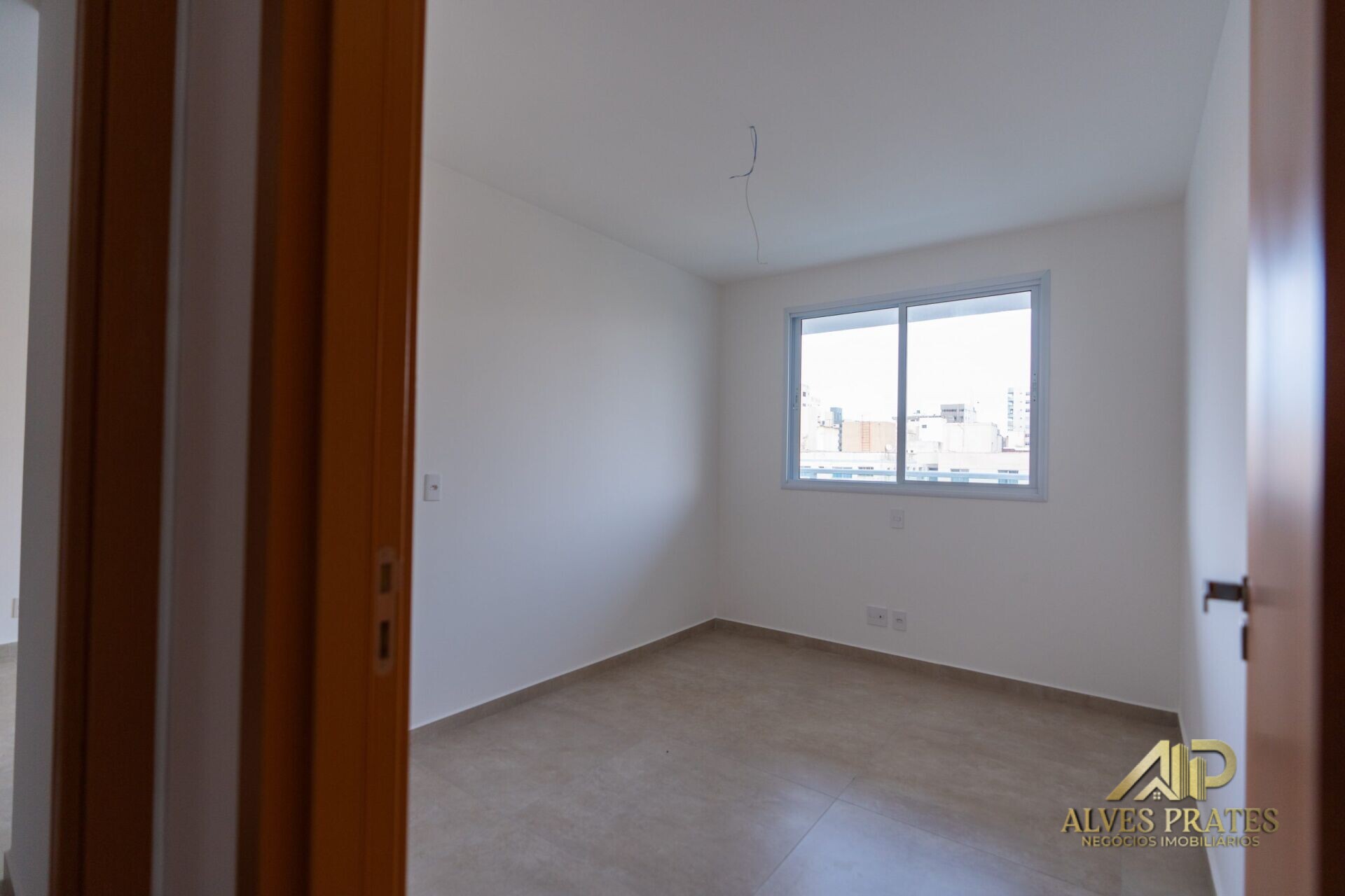 Apartamento à venda com 2 quartos, 80m² - Foto 11