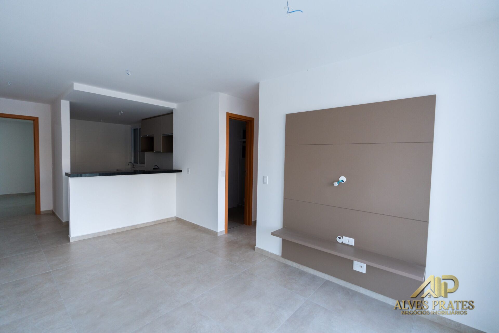 Apartamento à venda com 2 quartos, 80m² - Foto 9