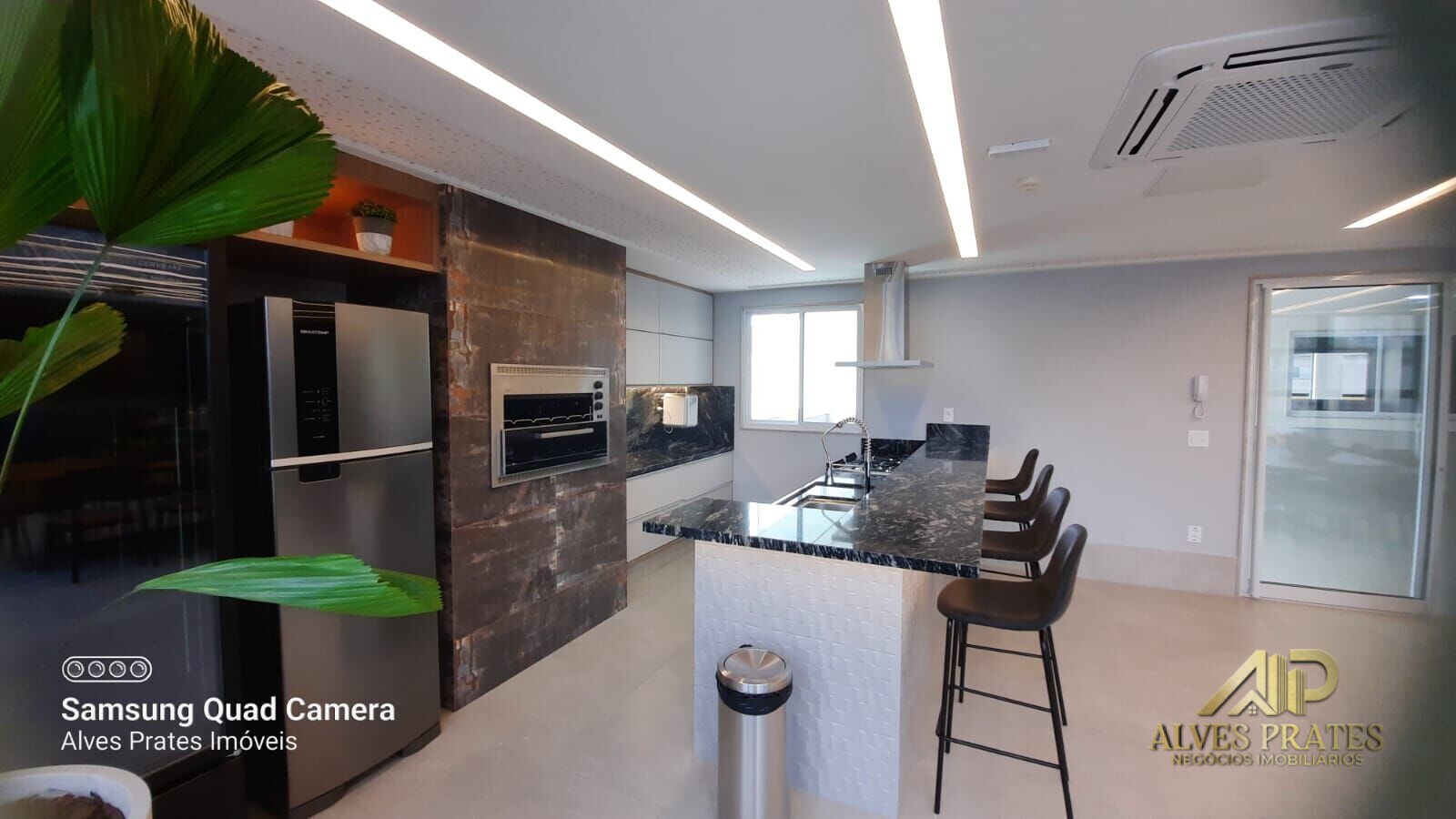 Apartamento à venda com 2 quartos, 61m² - Foto 23