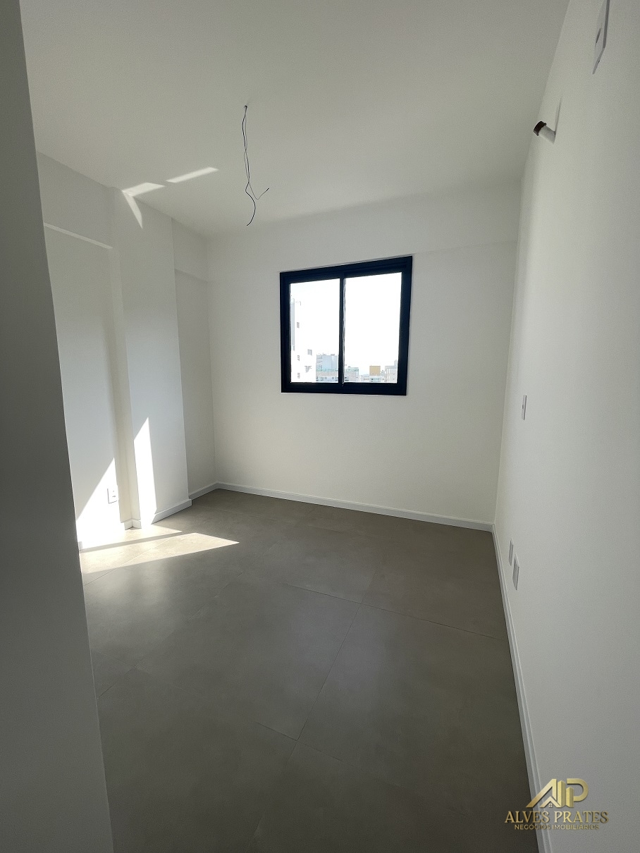 Apartamento à venda com 3 quartos, 76m² - Foto 7