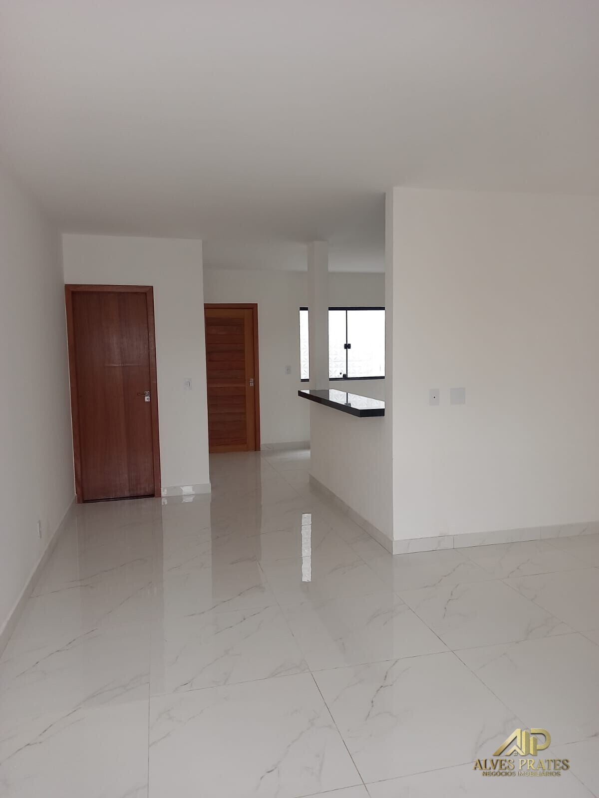 Casa à venda com 3 quartos, 102m² - Foto 3