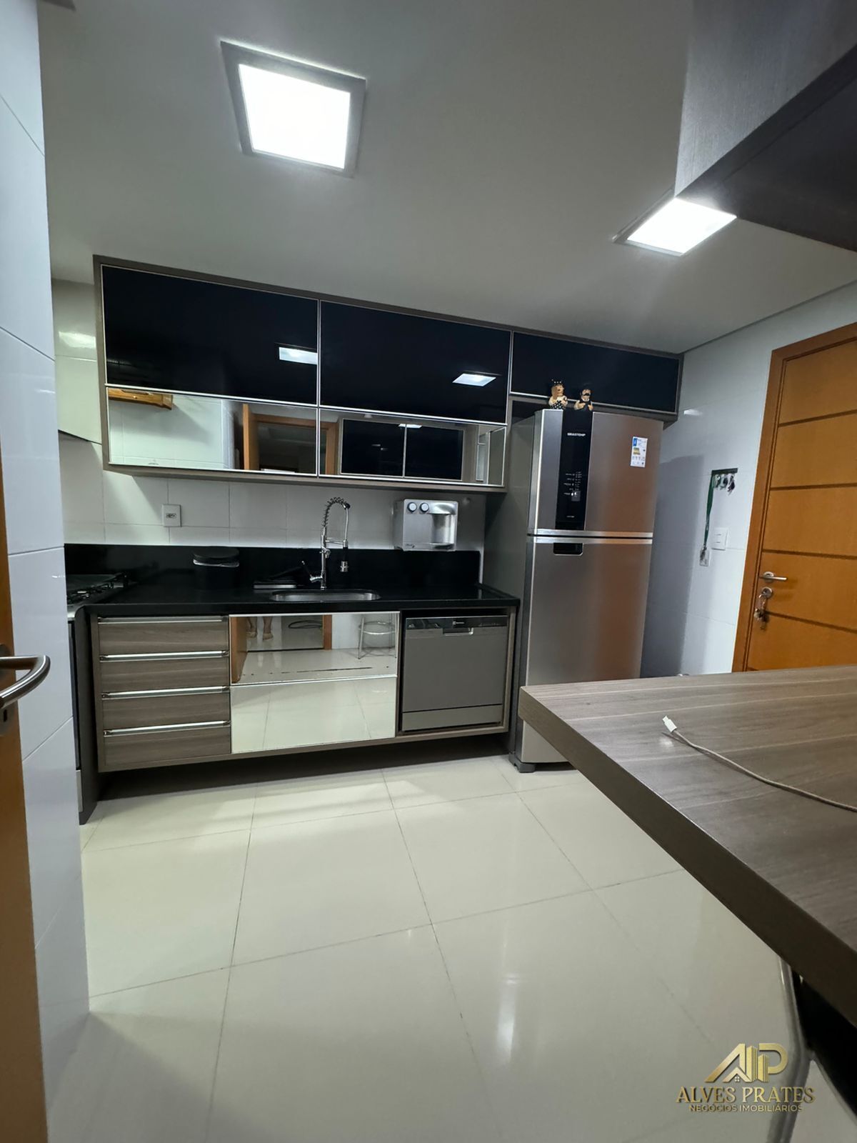 Apartamento à venda com 3 quartos, 99m² - Foto 20