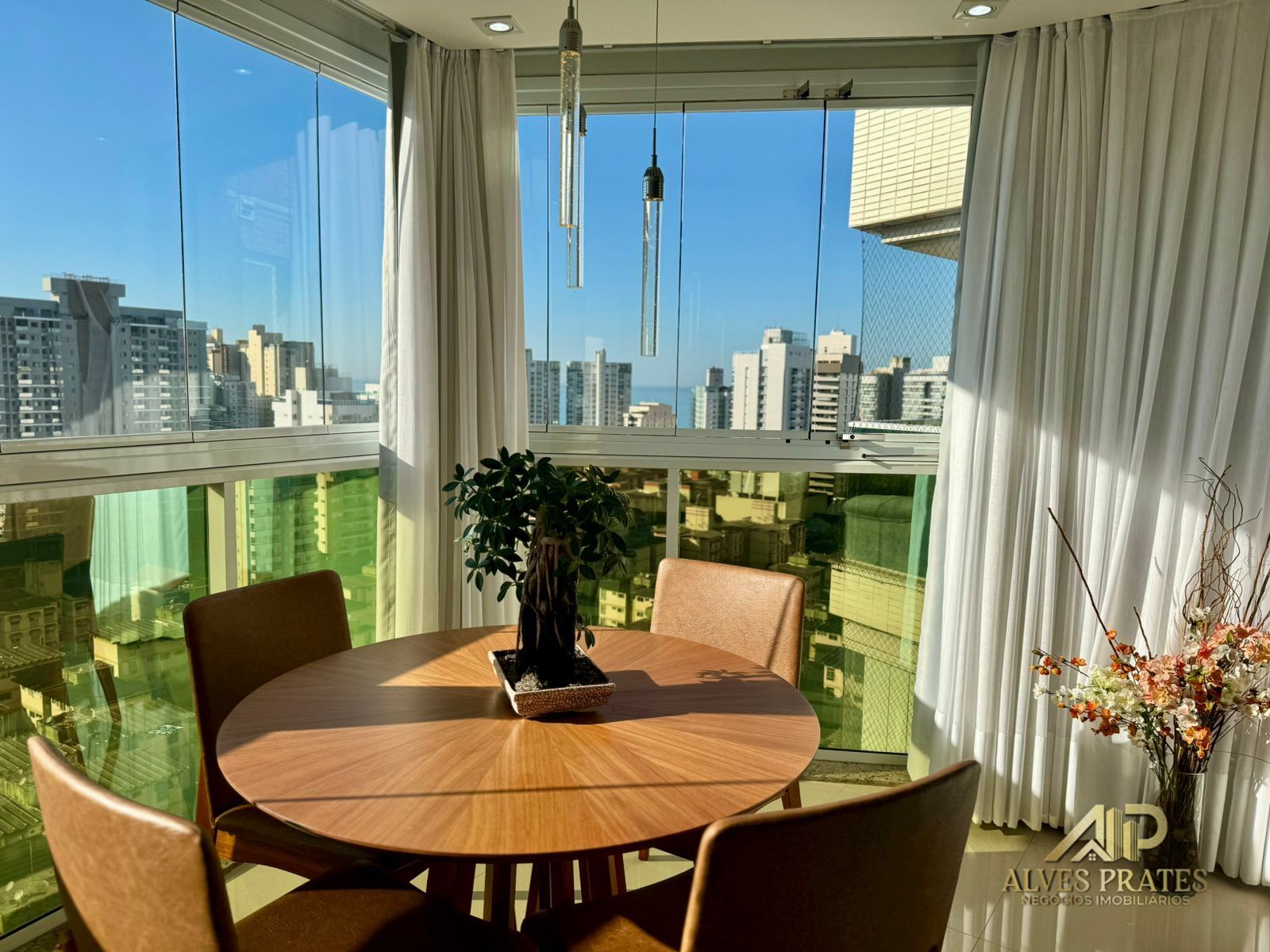 Apartamento à venda com 3 quartos, 99m² - Foto 3