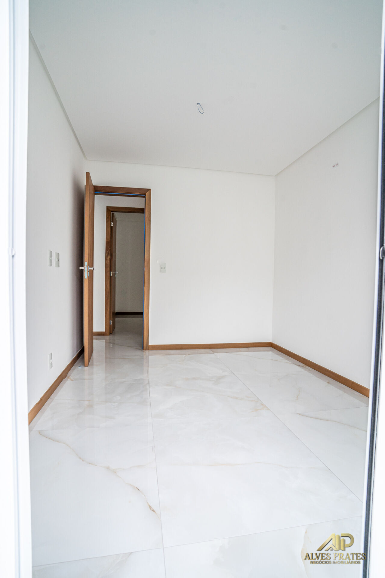 Apartamento à venda com 4 quartos, 115m² - Foto 15