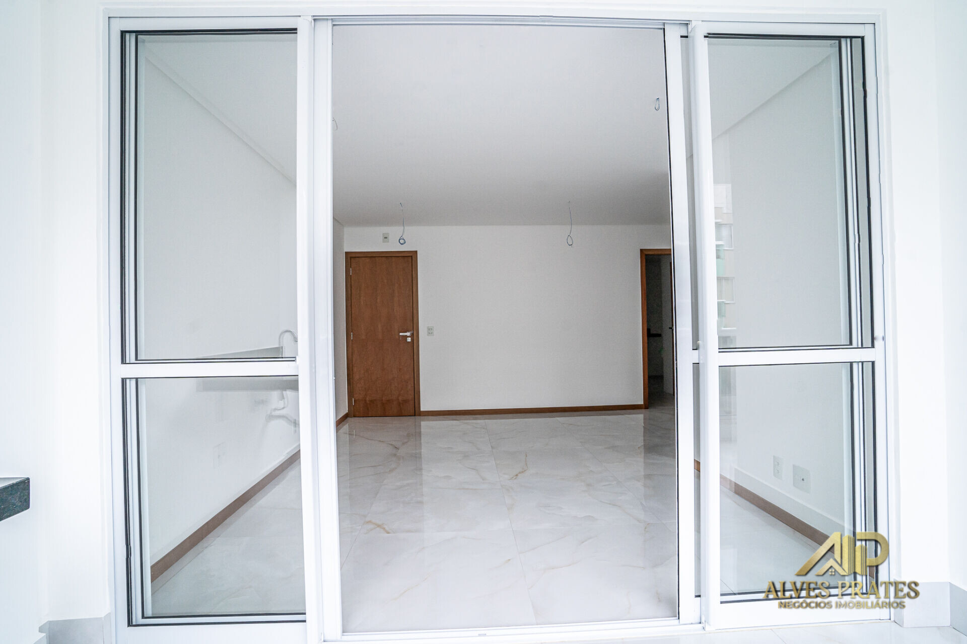 Apartamento à venda com 4 quartos, 115m² - Foto 11