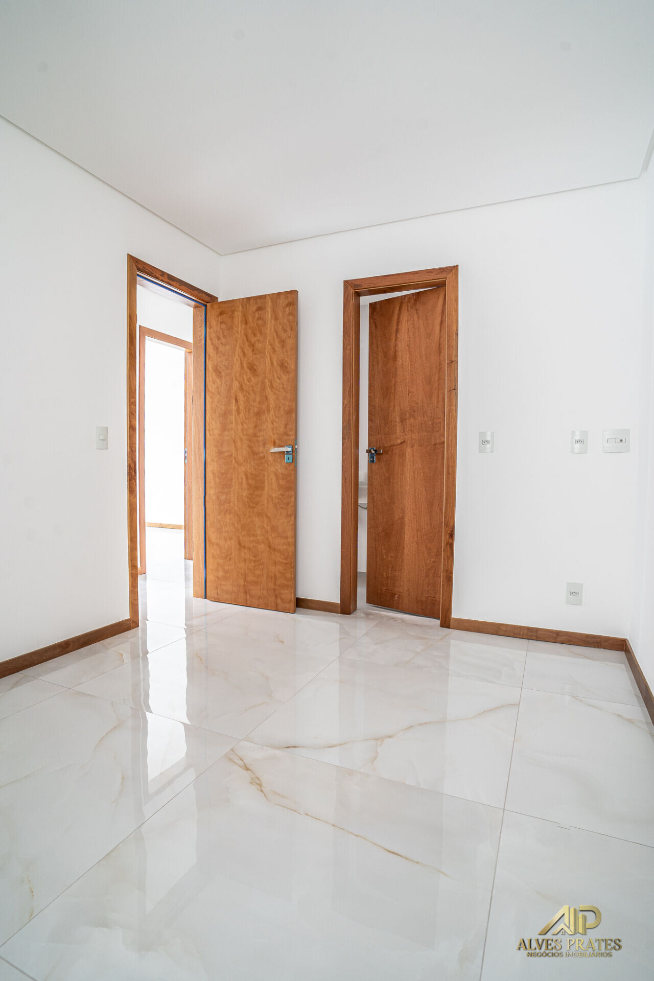 Apartamento à venda com 4 quartos, 115m² - Foto 14