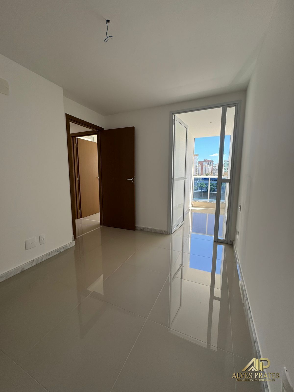 Apartamento à venda com 2 quartos, 57m² - Foto 5