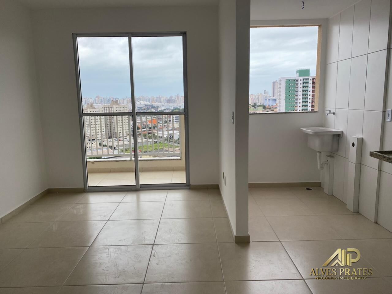 Apartamento à venda com 2 quartos, 45m² - Foto 3